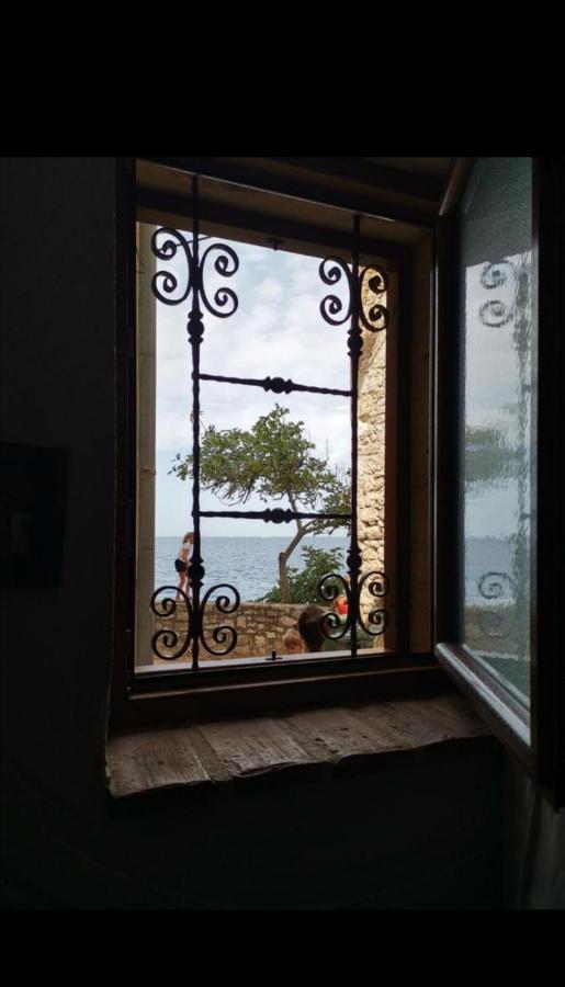 Apartment Giulio - 10Mt To The Beach 罗维尼 外观 照片