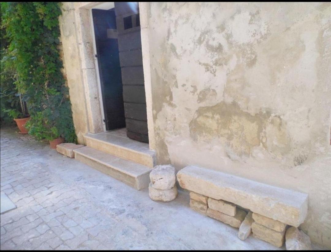 Apartment Giulio - 10Mt To The Beach 罗维尼 外观 照片